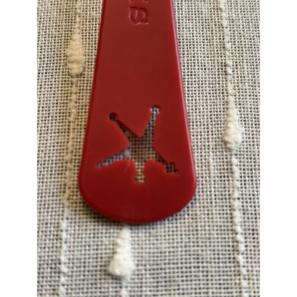 HTF Red Plastic Starbucks Christmas Coffee Scoop Spoon Measures 2 Tablespoons